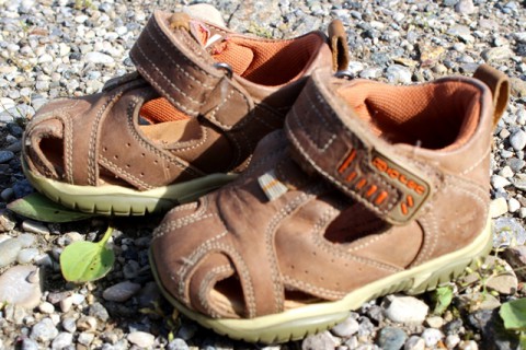 sandalen bären braun Gr.19-480x320.jpg